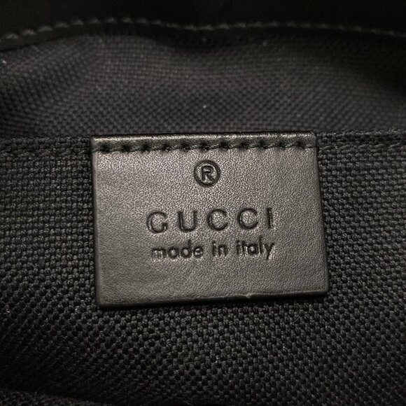 GUCCI GG Supreme Leather Shoulder Bag 935-071225 - Picture 14 of 15